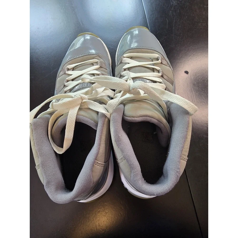 Size 9 - Air Jordan 11 Retro 2010‎ Cool Grey